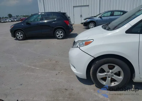 2011 Toyota Sienna Le V6 from USA, damaged, VIN 5TDKK3DCXBS143837